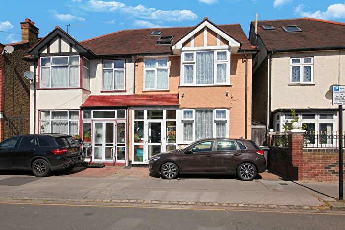 5 Bedroom Semi-Detached House For Sale In Whitehall Road, Thornton Heath, CR7