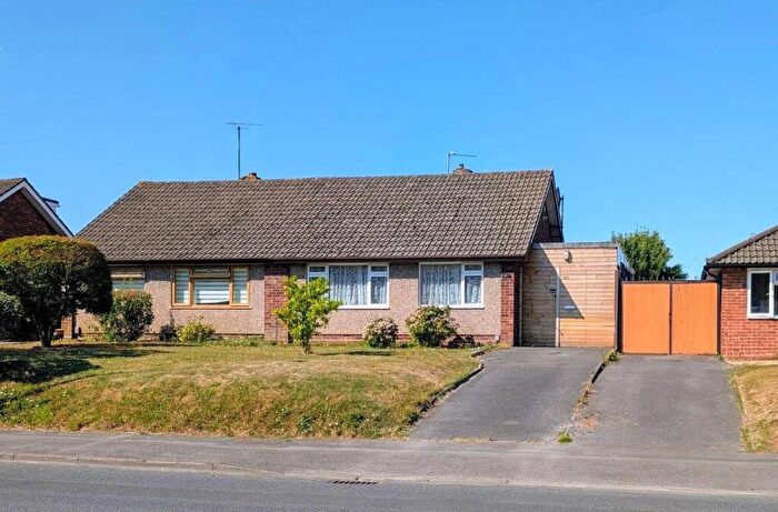 2 Bedroom Semi-Detached Bungalow For Sale In Grange Road, Tuffley, Gloucester, GL4