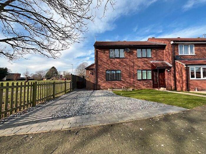 2 Bedroom Semi-Detached House To Rent In Atwater Close, Lincoln, LN2