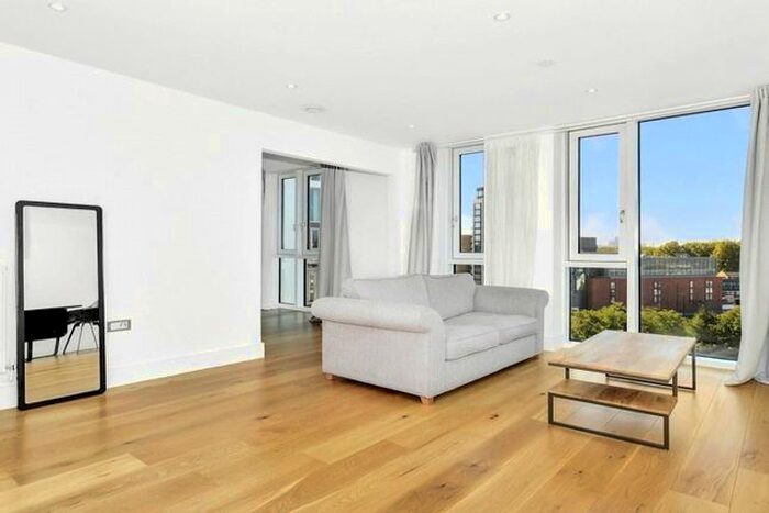 1 Bedroom Flat To Rent In Sky View Tower, Stratford, E15