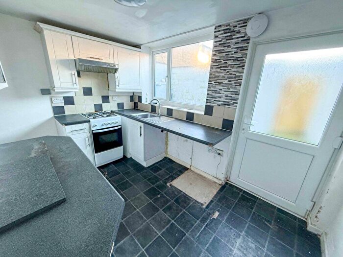 3 Bedroom End Of Terrace House For Sale In Dale Street, Haslingden, Rossendale, BB4