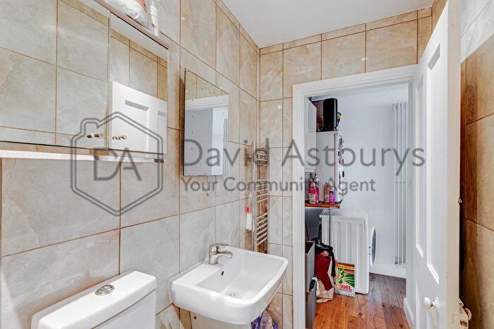 1 Bedroom Flat To Rent In Brondesbury Villas, Queen's Park, London, NW6