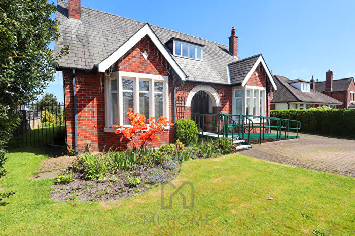 3 Bedroom Bungalow For Sale In Dowbridge, Kirkham, Preston, Lancashire, PR4