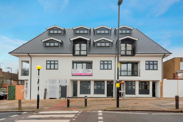 1 Bedroom Flat To Rent In Wadham Gardens, Greenford, UB6