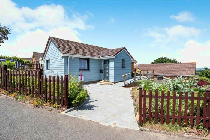 2 Bedroom Bungalow To Rent In Hillcrest Road, Bideford, Devon, EX39