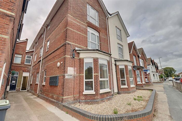 2 Bedroom Flat To Rent In Brockhurst Road, Gosport, PO12