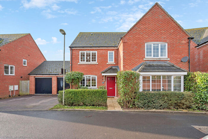 5 Bedroom Detached House For Sale In Chilton Field Way, Chilton, OX11
