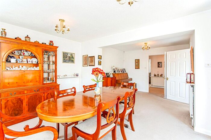 4 Bedroom Detached House For Sale In Aylesbeare, Shoeburyness, Southend-On-Sea, SS3