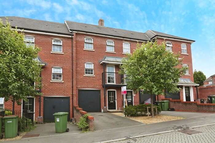 4 Bedroom Terraced House For Sale In Ashton Gardens, Eastleigh, SO50