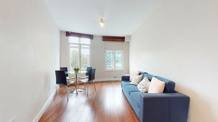 2 Bedroom Flat To Rent In Warren Court, Euston Road, Regents Park, London, NW1