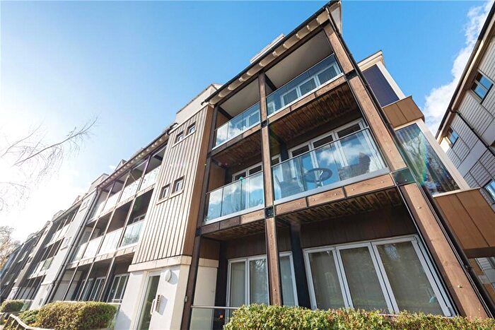 2 Bedroom Apartment For Sale In The Rope Walk, Canterbury, Kent, CT1