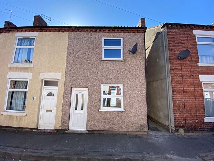 2 Bedroom End Of Terrace House To Rent In Victoria Street, Ripley, DE5