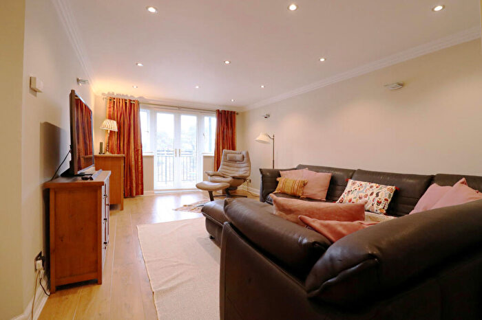2 Bedroom Flat For Sale In Copers Cope Road, Beckenham, BR3