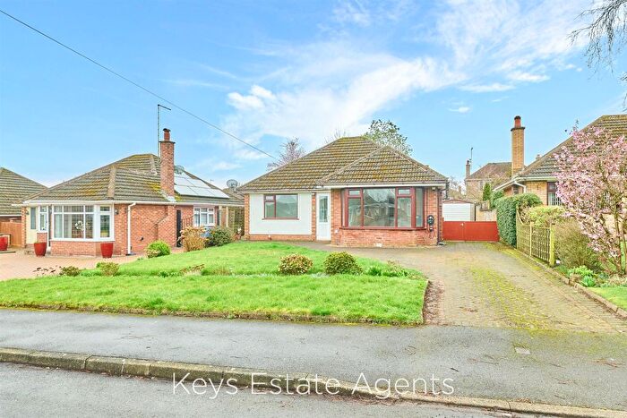 3 Bedroom Detached Bungalow For Sale In Midway Drive, Blythe Bridge, Stoke-On-Trent, ST11