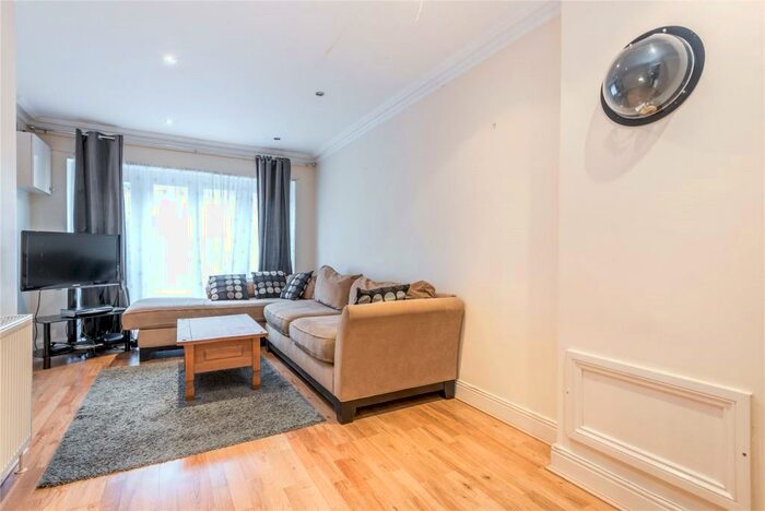 4 Bedroom End Of Terrace House To Rent In Cobble Mews, Islington Park Street, London, N1