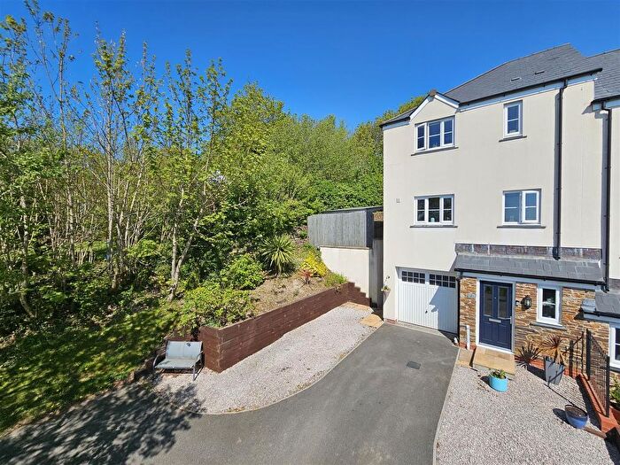 3 Bedroom Semi Detached House For Sale In Buzzard Rise, St. Anns Chapel, Gunnislake, PL18