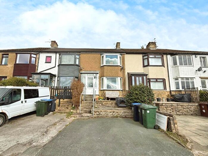 2 Bedroom House For Sale In Aireville Mount, Sandbeds, Keighley, BD20