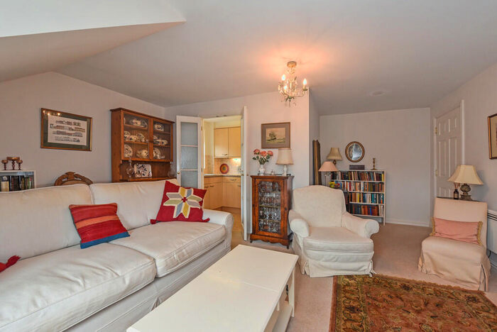 2 Bedroom Apartment To Rent In Tower Road, Liphook, GU30