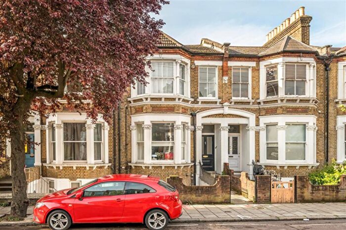 2 Bedroom Flat To Rent In Drakefell Road, Brockley, SE4