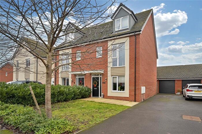 4 Bedroom Semi Detached House For Sale In Landons Way, Stafford, Staffordshire, ST16