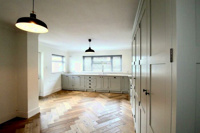 4 Bedroom House To Rent In Southmead Road, Westbury-On-Trym, Bristol, BS10