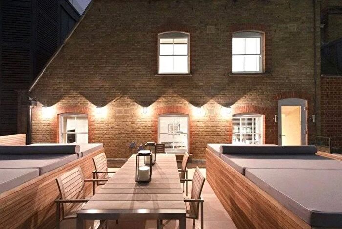 1 Bedroom Flat To Rent In Grosvenor Hill, London, W1K