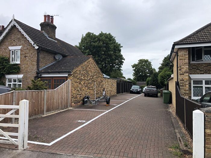 Garage / Parking To Rent In Parking Space, Glebeland Gardens, Shepperton, TW17
