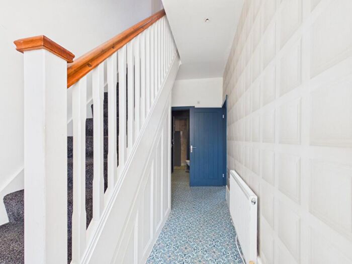 3 Bedroom Semi-Detached House For Sale In Cross Slack, Crowle, DN17