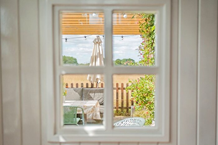 4 Bedroom Semi-Detached House For Sale In Mill Cottages, Stocks Lane, Penketh, Warrington, WA5