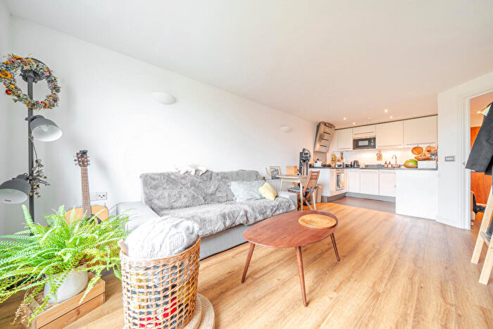 1 Bedroom Apartment For Sale In Argyll Road, London, SE18
