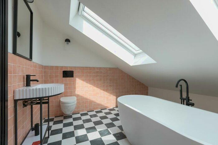 2 Bedroom Apartment To Rent In Hibernia Street, Ramsgate, CT11