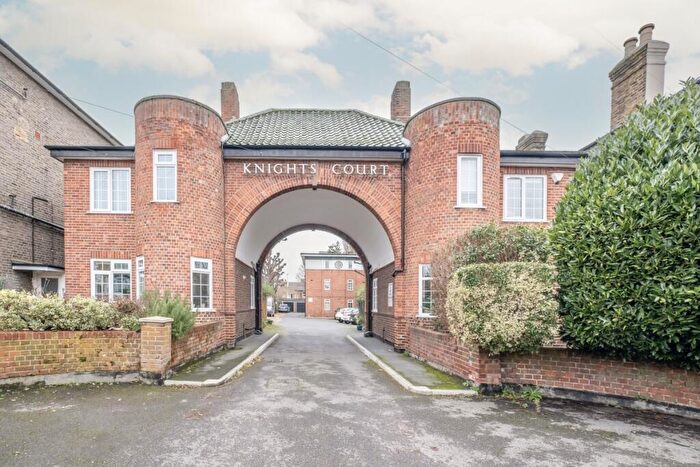 2 Bedroom Apartment To Rent In Knights Park Kingston Upon Thames, KT1