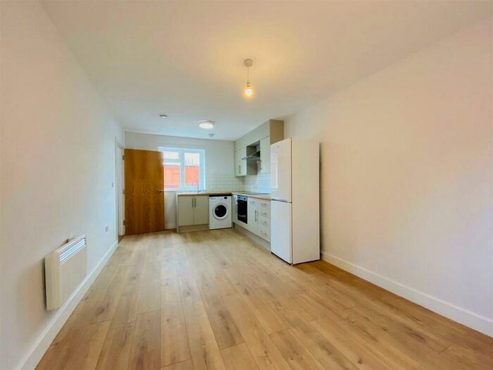 2 Bedroom Flat To Rent In Westgate, Peterborough, PE1