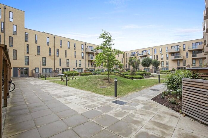 1 Bedroom Flat To Rent In Hierro Court, Bermuda Way, London, E1