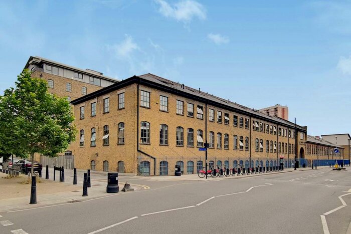 2 Bedroom Flat To Rent In Old Ford Road, Bow, London, E3