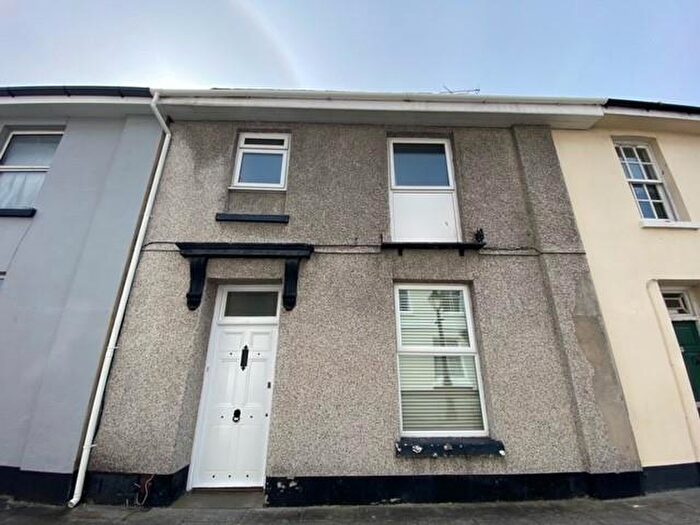 2 Bedroom Flat To Rent In Adelaide Street, Stonehouse, Plymouth, PL1