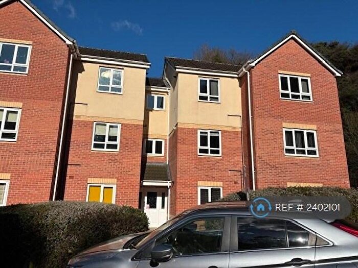 2 Bedroom Flat To Rent In Eccles Way, Nottingham, NG3