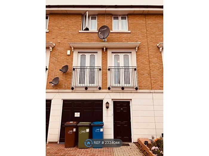 3 Bedroom Terraced House To Rent In Comfort Street, London, SE15