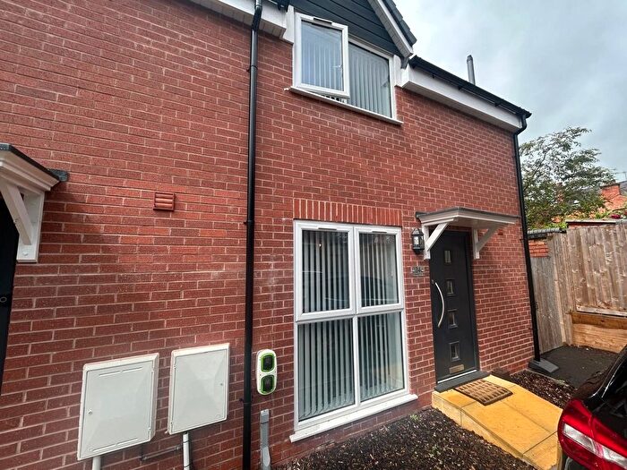 1 Bedroom End Of Terrace House To Rent In Mcintyre Road, Worcester, Worcestershire, WR2