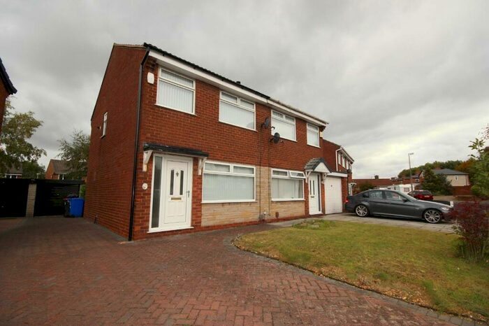 2 Bedroom Semi-Detached House To Rent In Millfield Drive, Worsley, M28