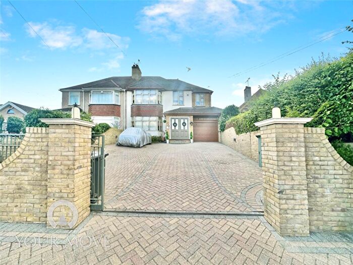 4 Bedroom Semi-Detached House For Sale In Main Road, Hextable, Swanley, Kent, BR8