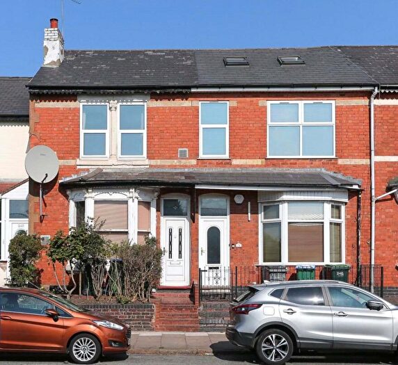2 Bedroom Terraced House To Rent In Hagley Road West, Oldbury, West Midlands, B68