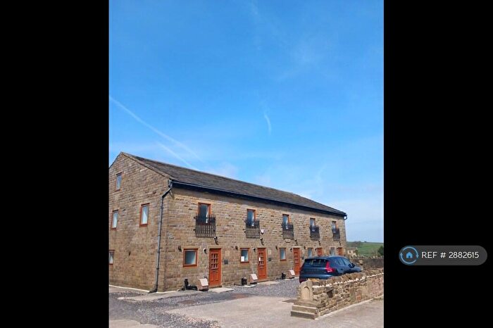 2 Bedroom Terraced House To Rent In The Old Corn Barn, Bradford, BD13