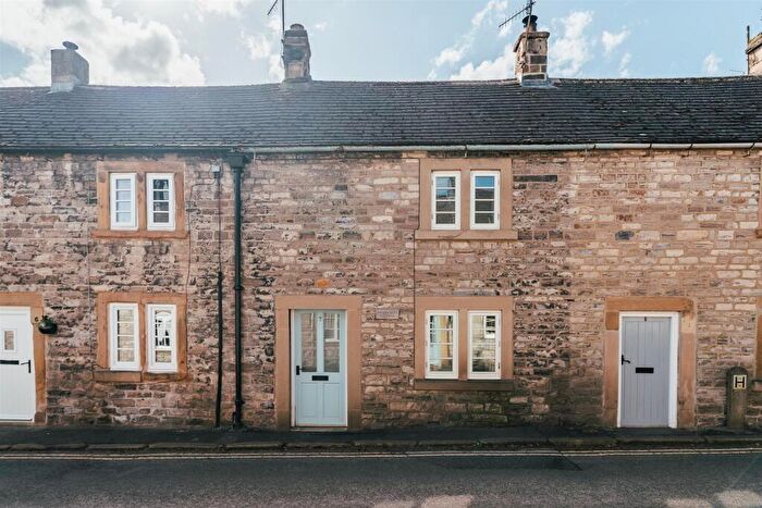 3 Bedroom House For Sale In Fennel Street, Ashford-In-The-Water, Bakewell, DE45