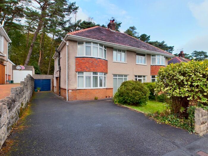 3 Bedroom Semi-Detached House To Rent In Mayals Avenue, Mumbles, Swansea SA3