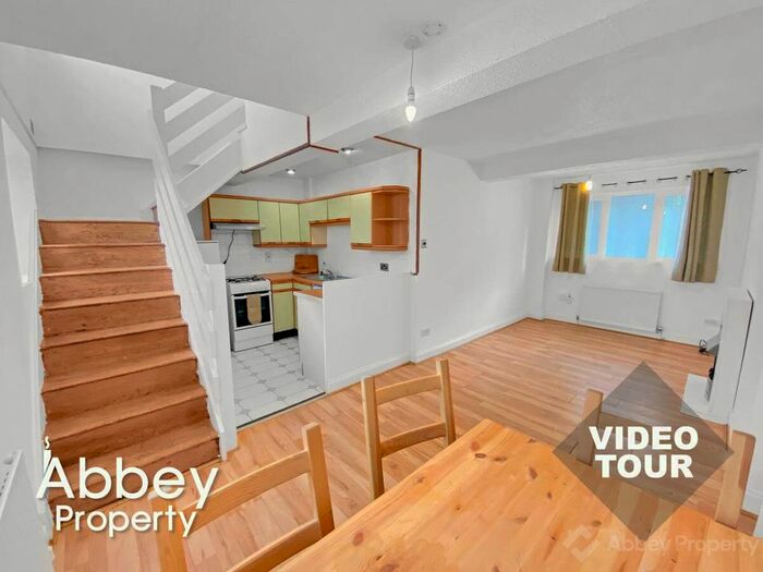 1 Bedroom Terraced House To Rent In Downs Road, Luton, LU1