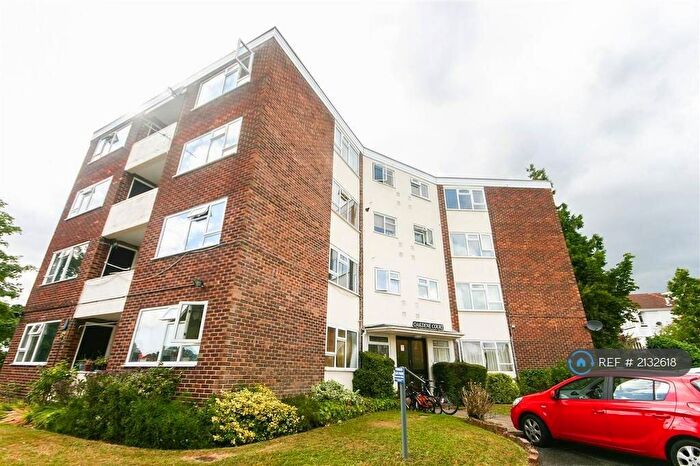 1 Bedroom Flat To Rent In Oakdene Court, Southampton, SO17