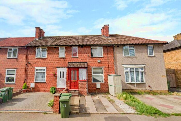 3 Bedroom Terraced House To Rent In Peterborough Road, Carshalton, SM5