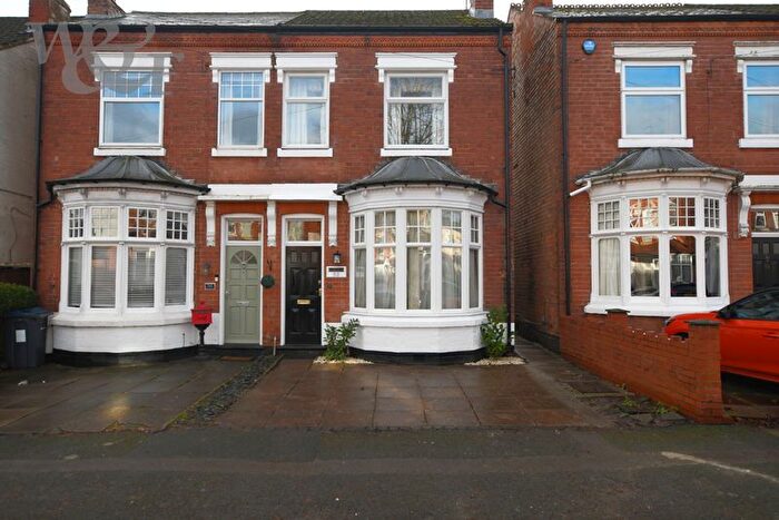 3 Bedroom Semi Detached House For Sale In Norfolk Road, Birmingham, B23