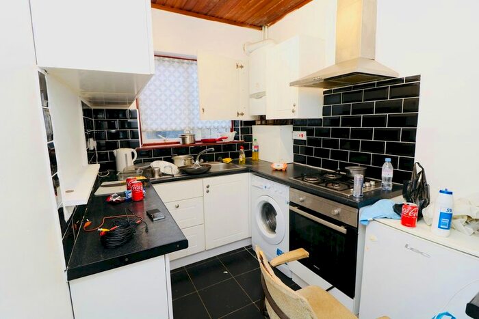 4 Bedroom Terraced House To Rent In Sevenoaks, London, SE4